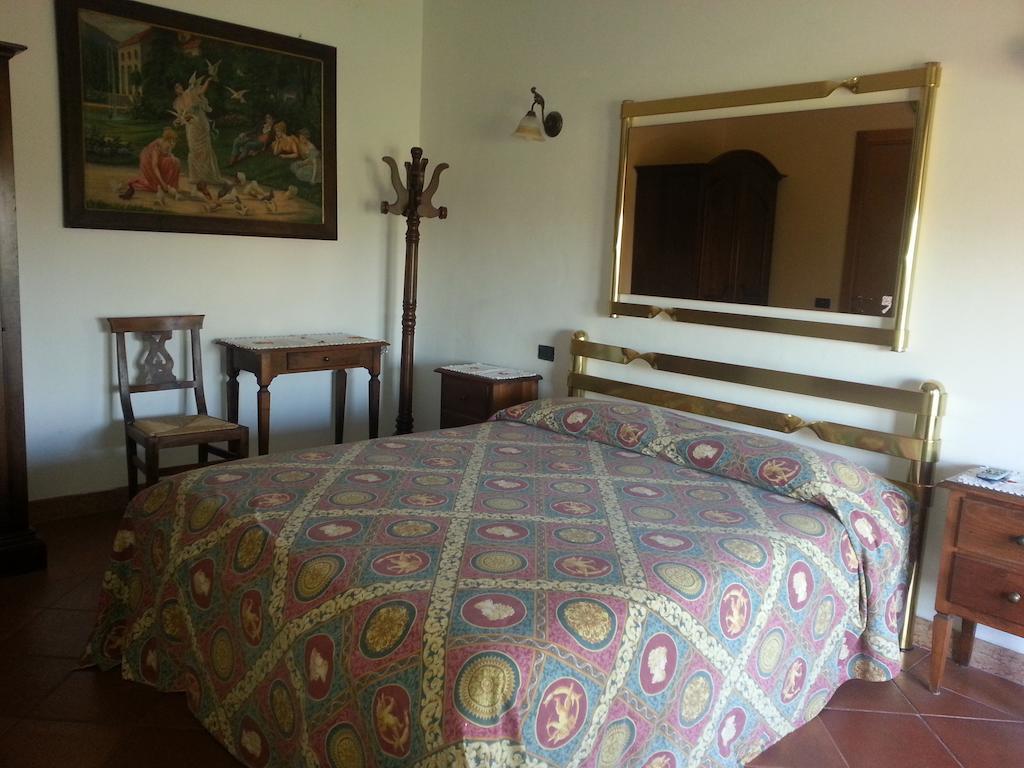 Agriturismo Corte Trincerone Mantua Pokój zdjęcie